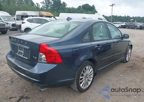2011 Volvo S40 T5/T5 R-Design из США, поврежденный, VIN YV1672MS7B2535096